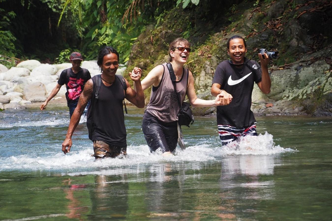 Thejungleguide - Lodges & Treks Букит Лаванг Екстериор снимка