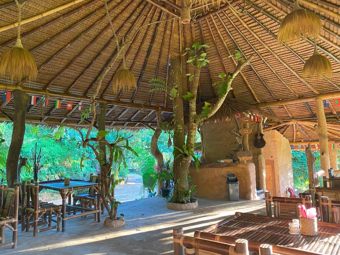 Thejungleguide - Lodges & Treks Букит Лаванг Екстериор снимка